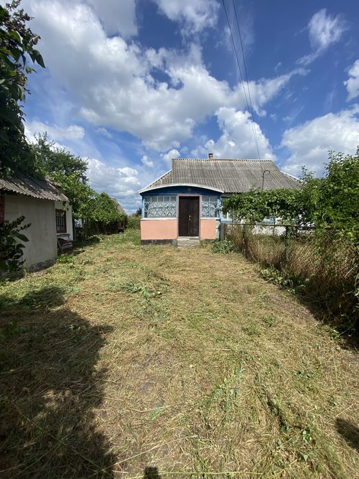 Продається будинок смт Корнин