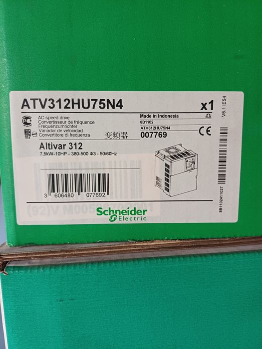 Falownik Schneider 7,5kW