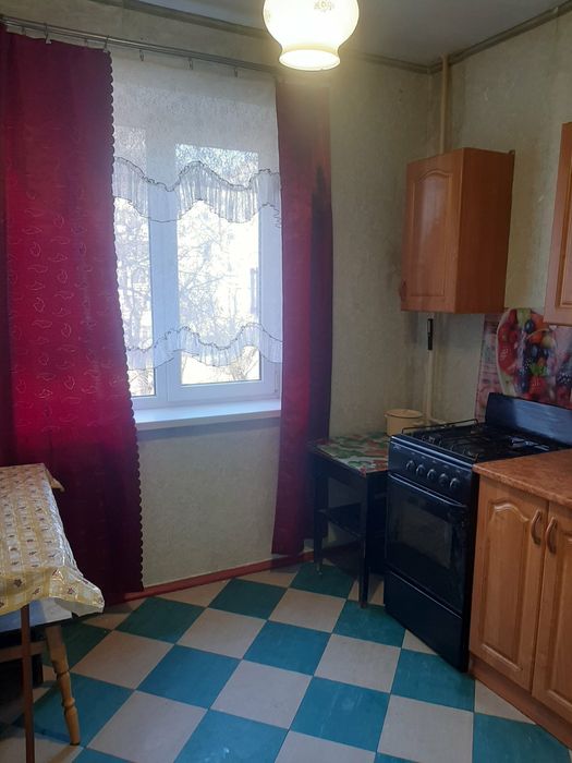 Сдам 3 комнатную квартиру Хортицкой район