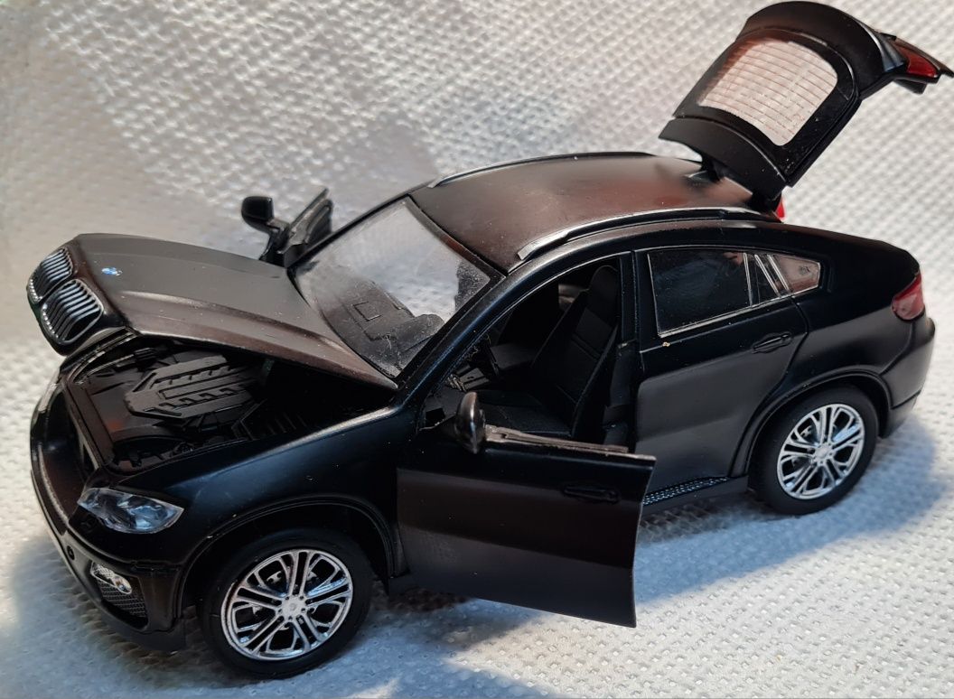 Машинка,метал 15см,звуковая,sharp, статуэтка, BMW-Х6