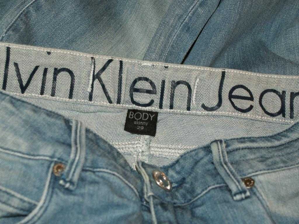 Calvin Klein męskie jeansy BODY skinny blue 29 S