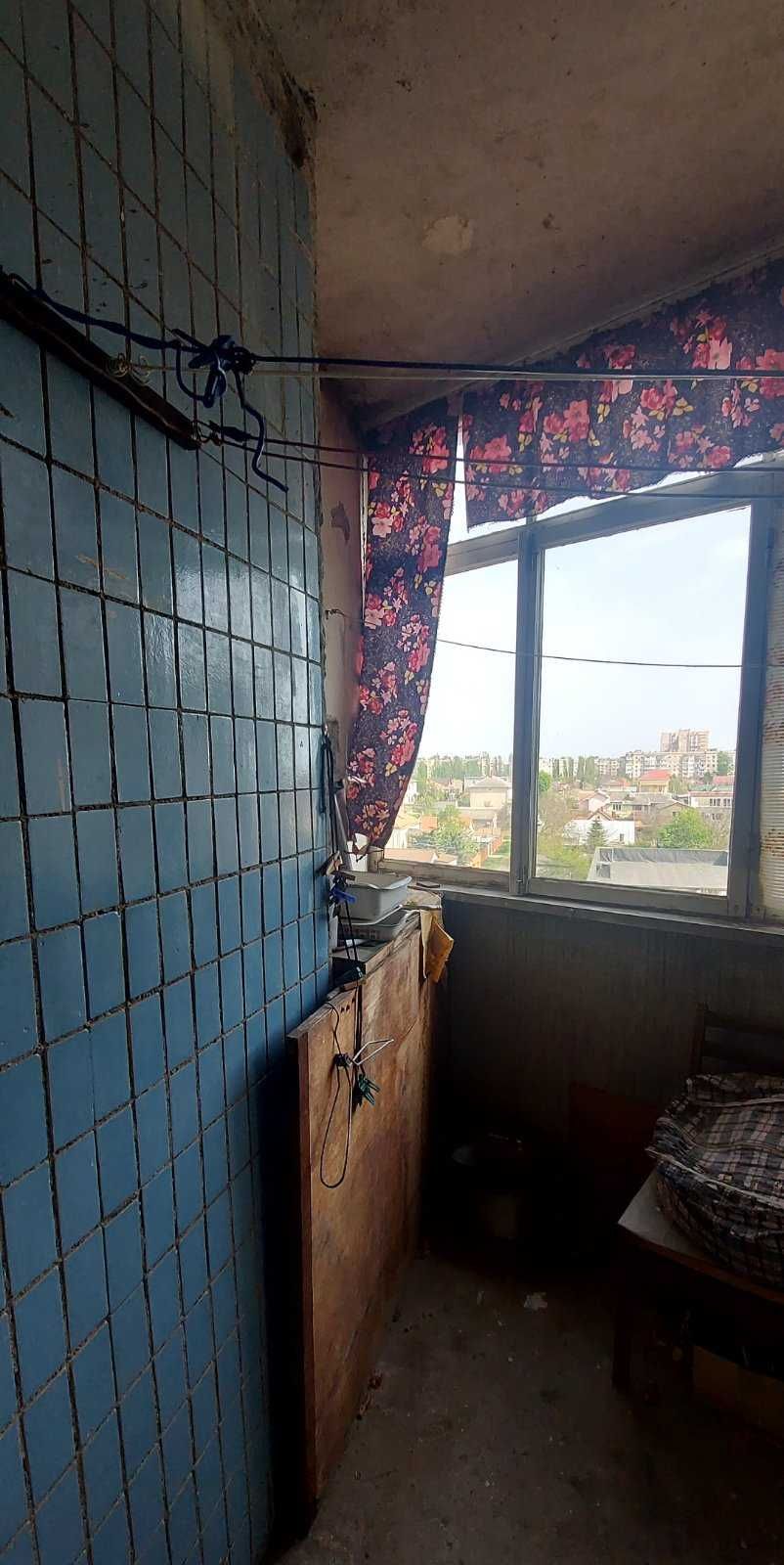 Продам 3 комнатную квартиру  героев Сталинграда 31000уе