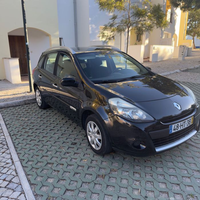 Renault Clio 1100 a venda