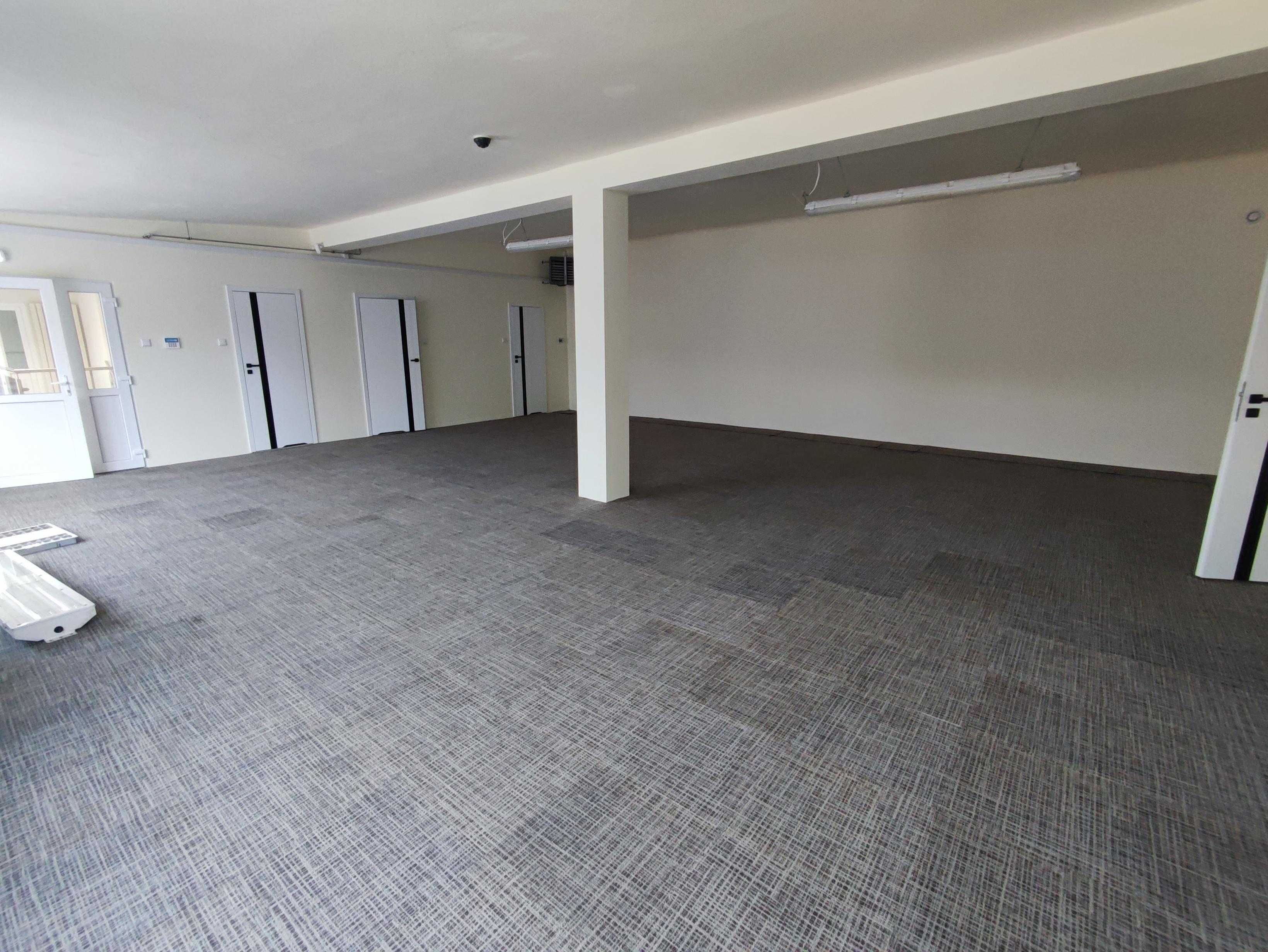 Lokal pod działalność 300m2 lub 2 x 150m2 ,bezpłatny parking