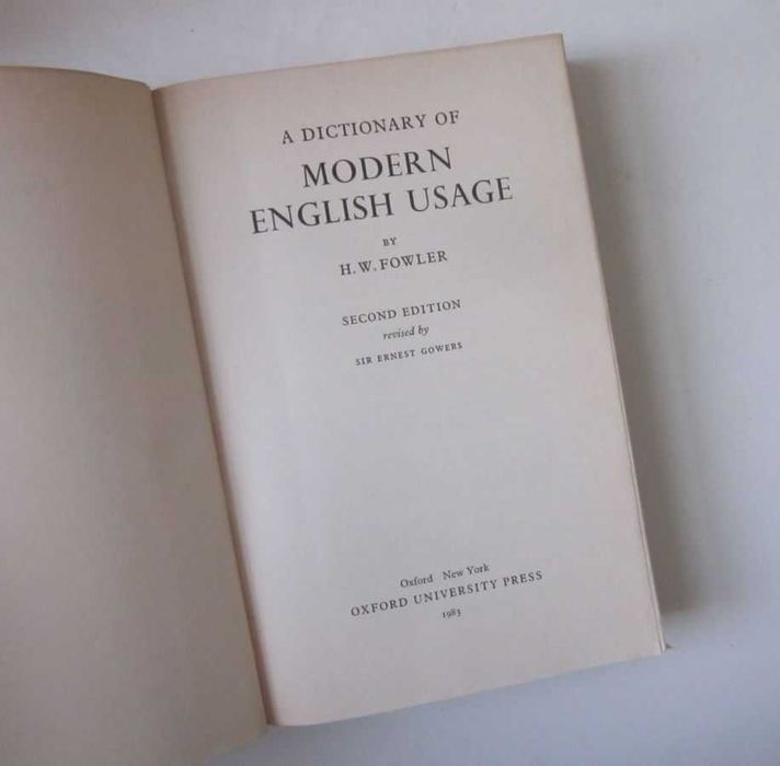 DICIONÁRIOS - 2 Livros