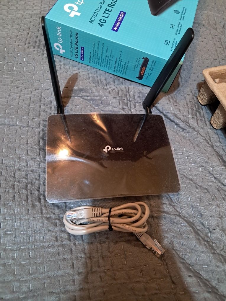 Sprzedam nowy router Wi-Fi