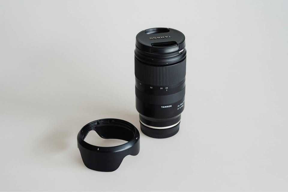 Tamron 28-75mm F/2.8 Di III RXD Sony-E + Filtro UV Tiffen 67mm