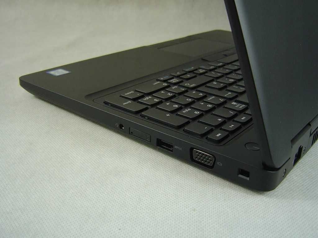 Dell Precision 3520 i5-7440HQ 512SSD 16GB FHD M620