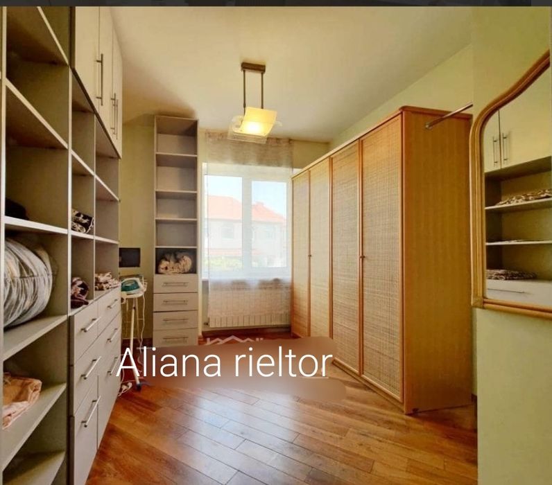 Сдам  дом с баней Совиньон 1 до лета