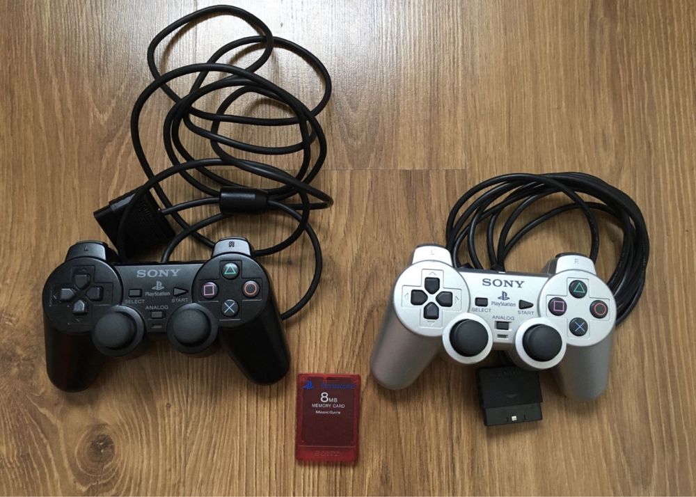 Sony PlayStation 2 Slim SCPH-90004 PS2 2 pady 4 gry HDMI karta pamięci