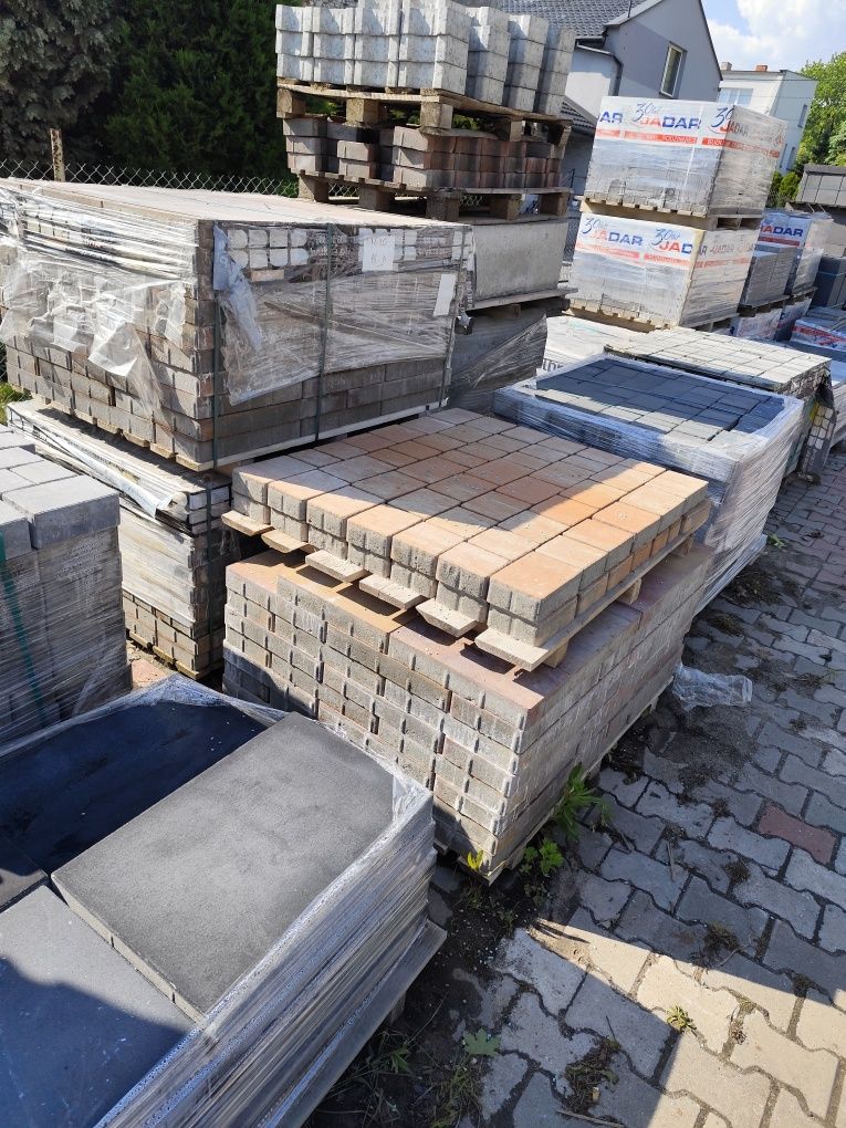 Kostka brukowa, palisady, płyty, płytki, obrzeża dekoracyjne