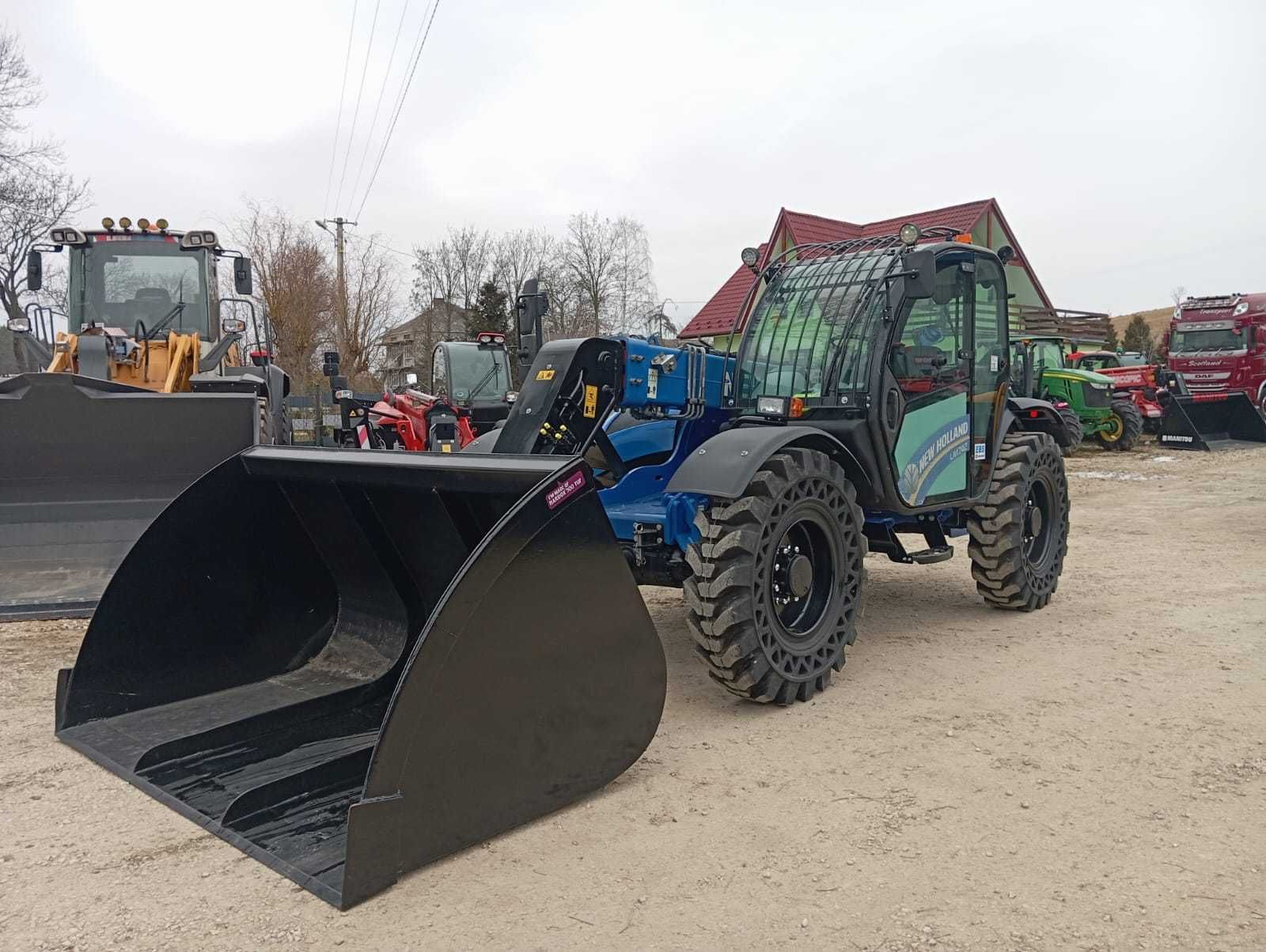 Ładowarka teleskopowa New Holland LM 7,42     ELITE