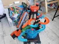 Трек Хот Вілс Водонапірна вежа Hot Wheels City Ultimate Gator Car Wash