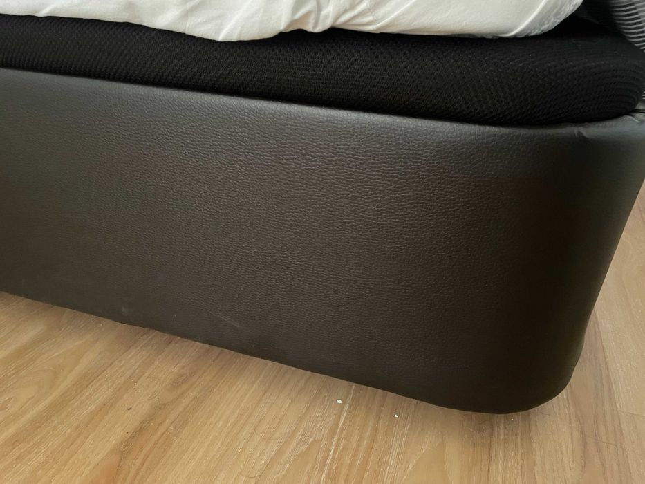 IKEA_Cama com arrumação castanho escuro e colchao 140 x 190/200