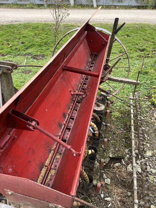 Сівалка кінська на 17 сошників