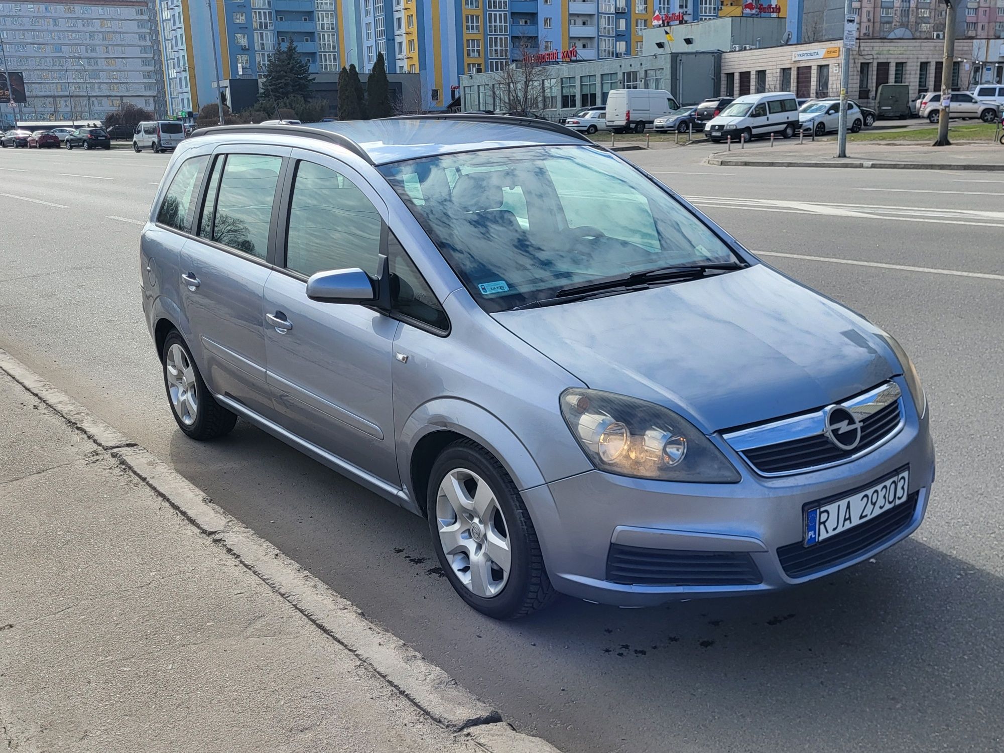 Opel Zafira B 2007рік 7місць вже в Києві не Розмитнена