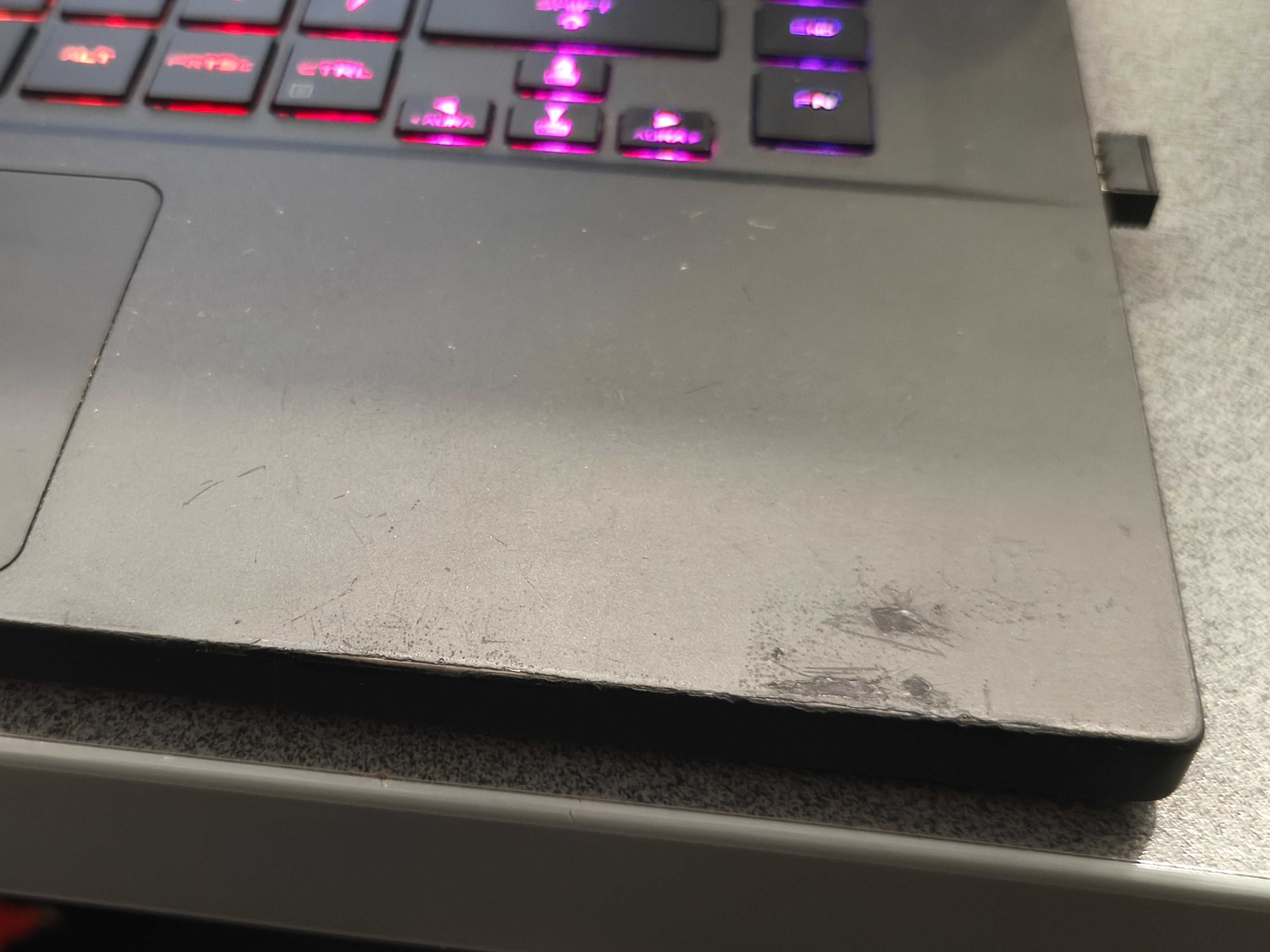 Asus ROG Zephyrus M15 GU502G  i7-9750H  RTX2060  16GB DDR4  SSD1TB