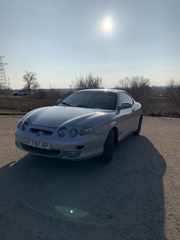 Hyundai tiburon (coupe)