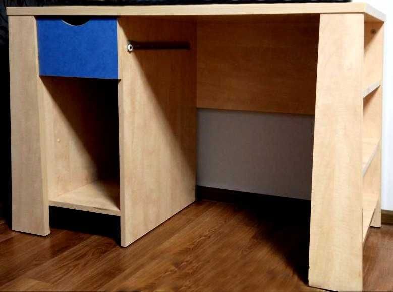 Комплект меблів для дитячої кімнати