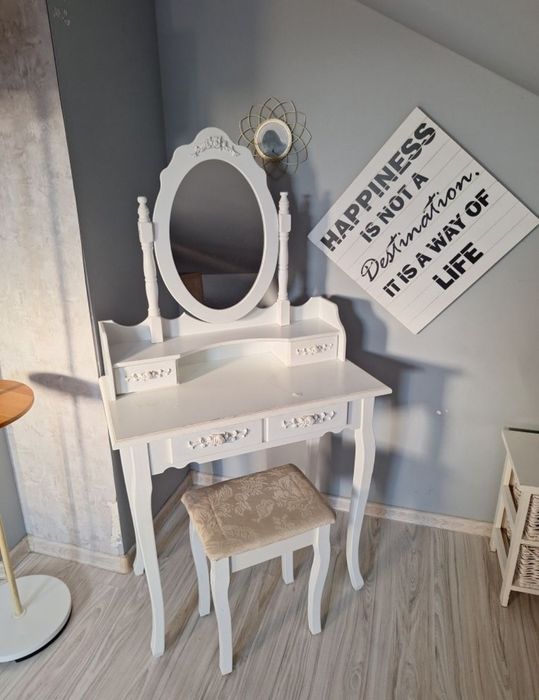 Toaletka drewniana dla dziewczynki