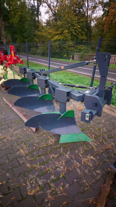 Pług jednobelkowy 4 skibowy