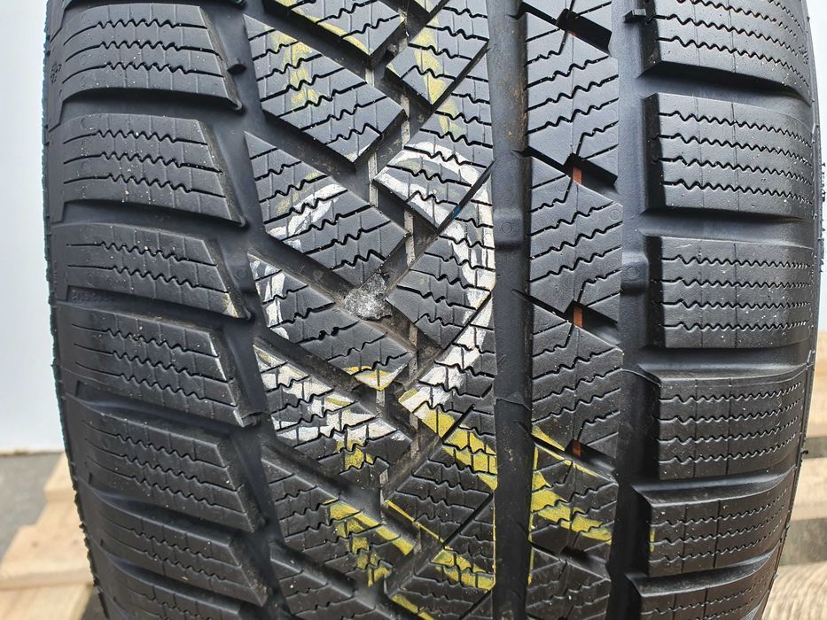 1x Opona zimowa 255/55/19 CONTINENTAL W.C. TS850P - 111V 9mm!