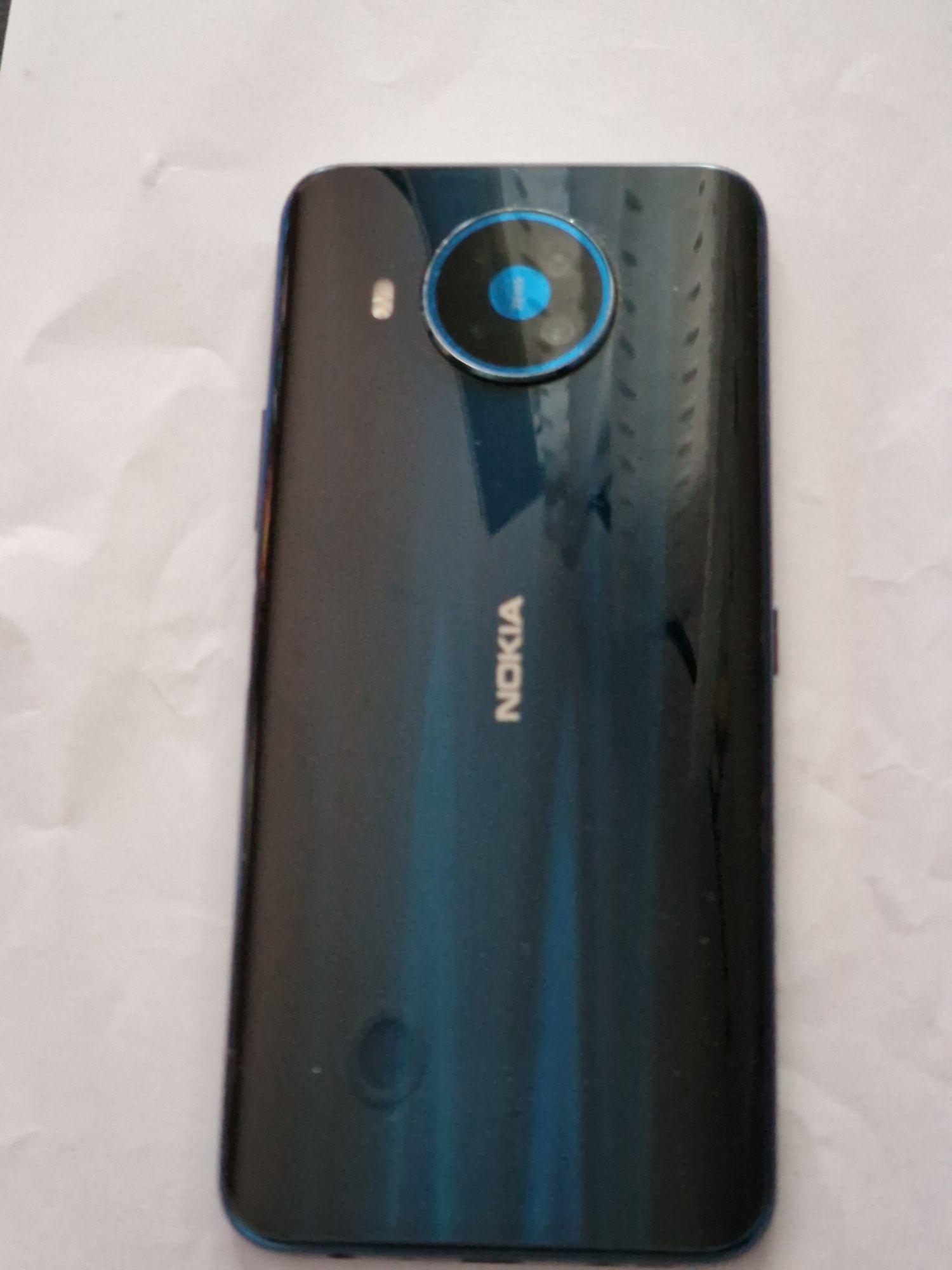 Sprzedam smartfon Nokia 8.3