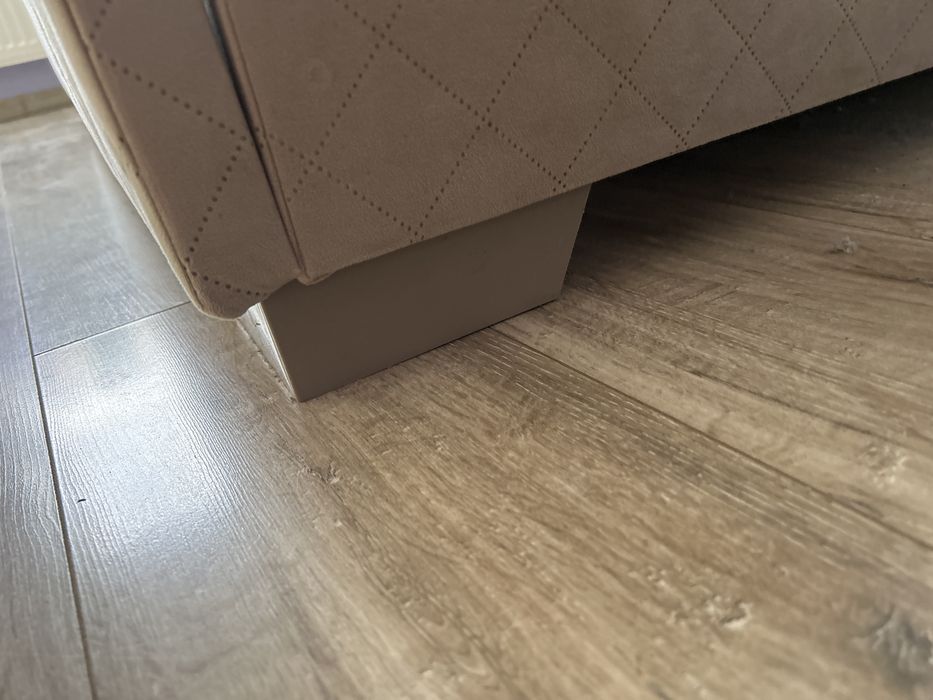 Łózko tapicerowane