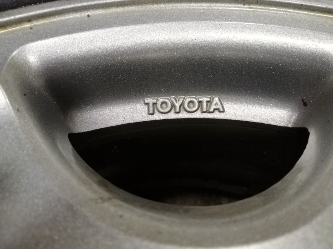 Оригінальні диски TOYOTA + шины 215/65 R15
