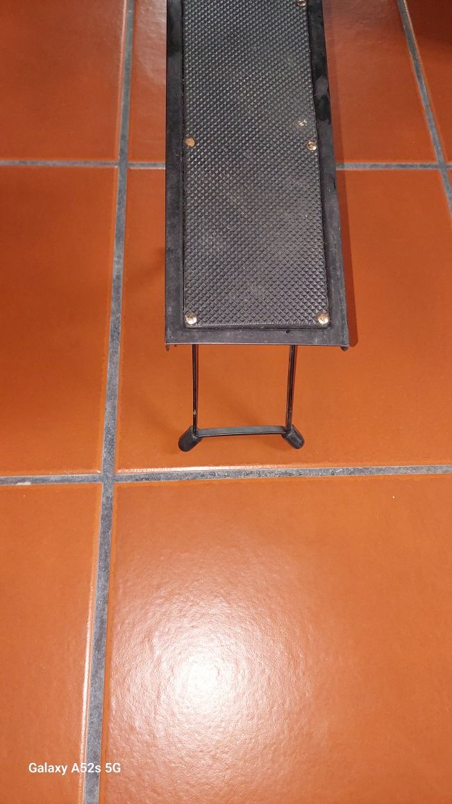 Suporte de pé para música