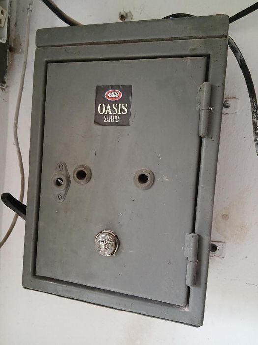 Skrzynka elektryczna natynkowa