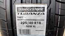 шини 225/40R18. Bridgestone. нові. Pirell