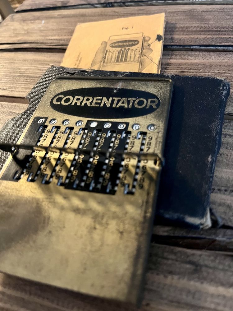 Correntator kalkulator przedwojenny