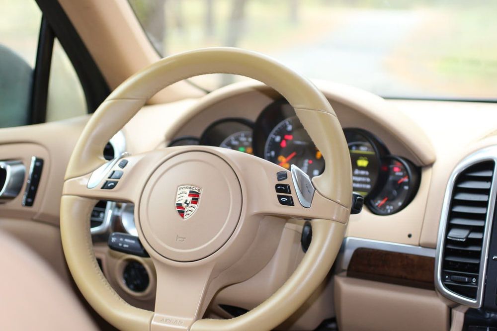 Porsche Cayenne 2011 3.6