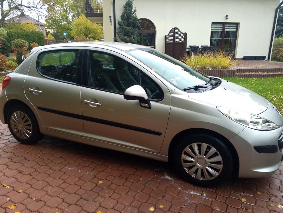 Peugeot 207 1,4 benzyna 2007rok gaz