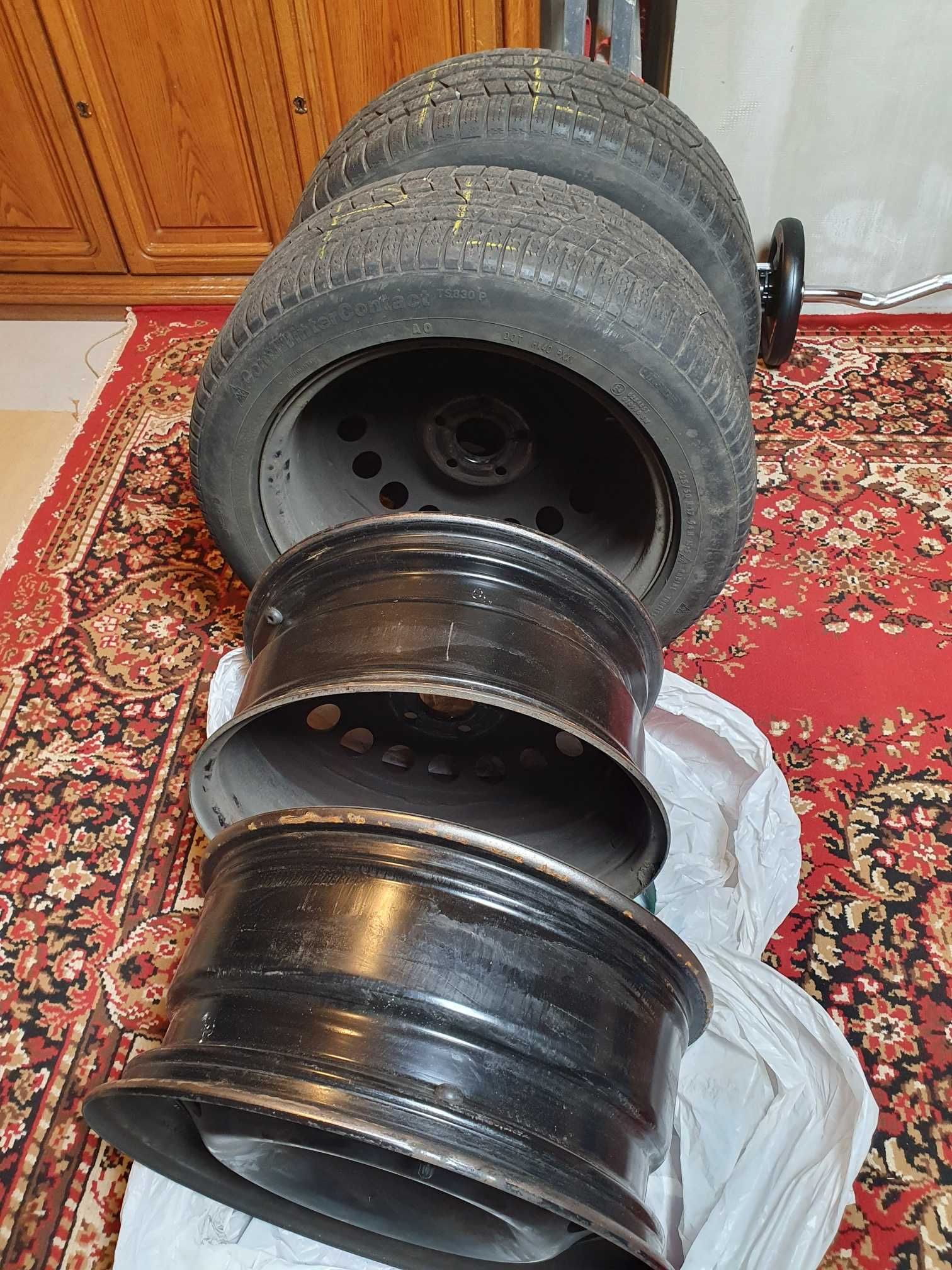 Używane opony zimowe CONTINENTAL 2x 225/50/R17 + 4x stalowe felgi