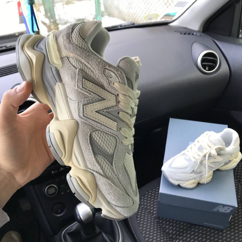 Жіночі кросівки нюбеланс білі New balance 9060 white cream замша