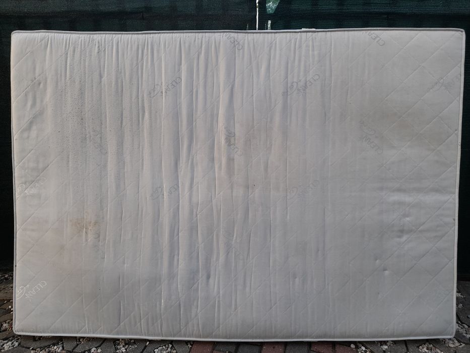 Materac sprężynowy 140x200