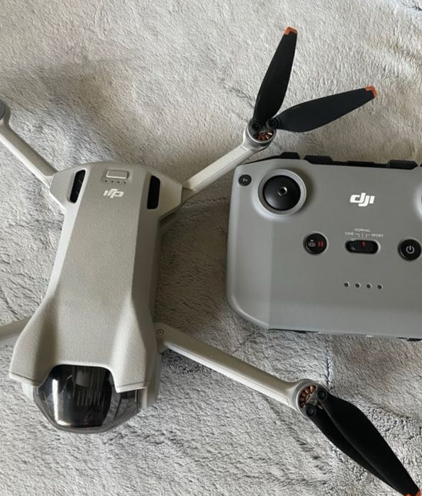 Drone DJI Mini 3 + extras