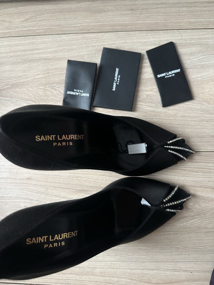 Szpilki Saint Laurent YSL czrane satyna