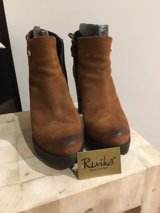 Botins / Botas Ruika NOVOS