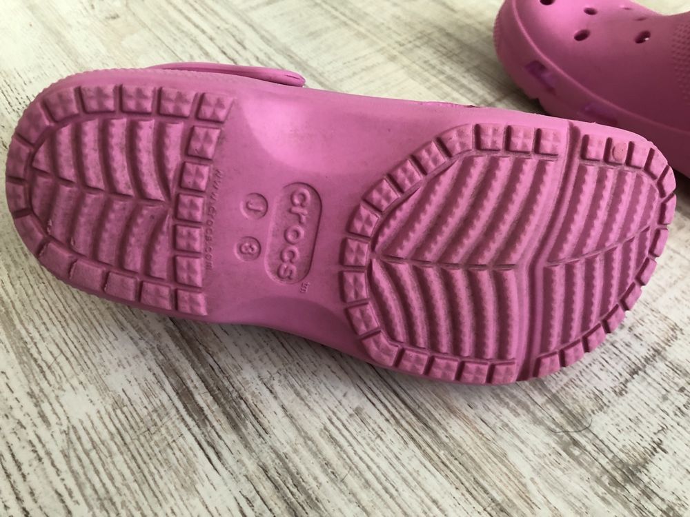 Buty Crocs dla dziewczynki