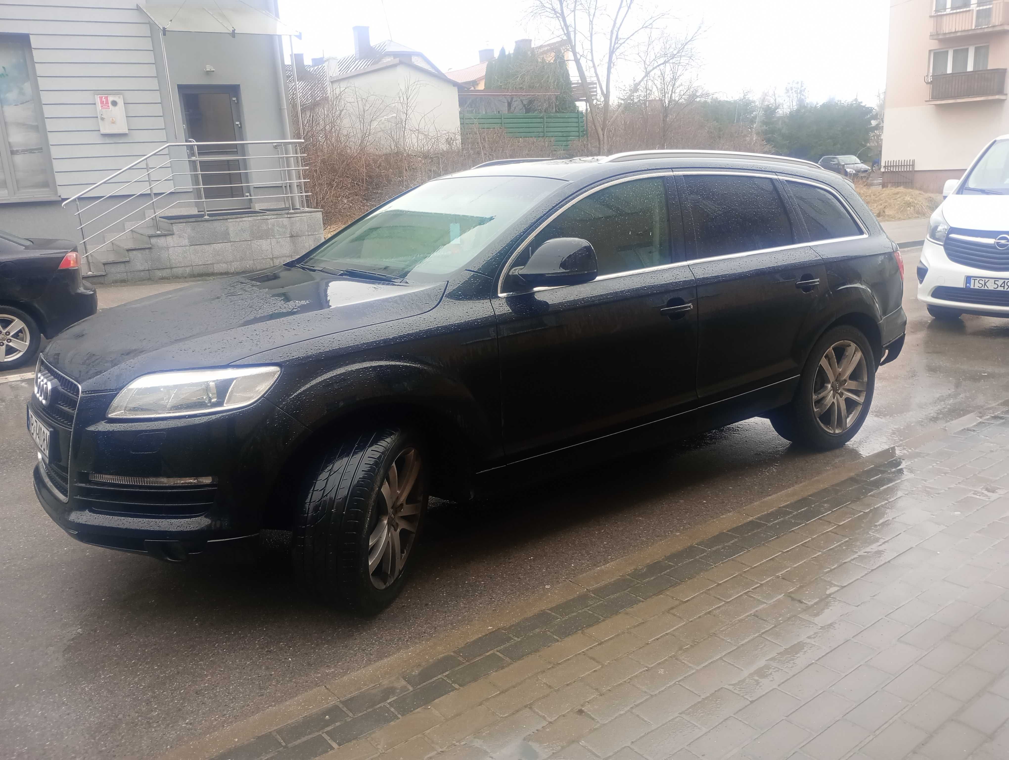 Audi A4 B8 2,0 TDI 170 KM Audi Q7 2008 Rok 3,0TDI 240 KM Quattro 4 x 4