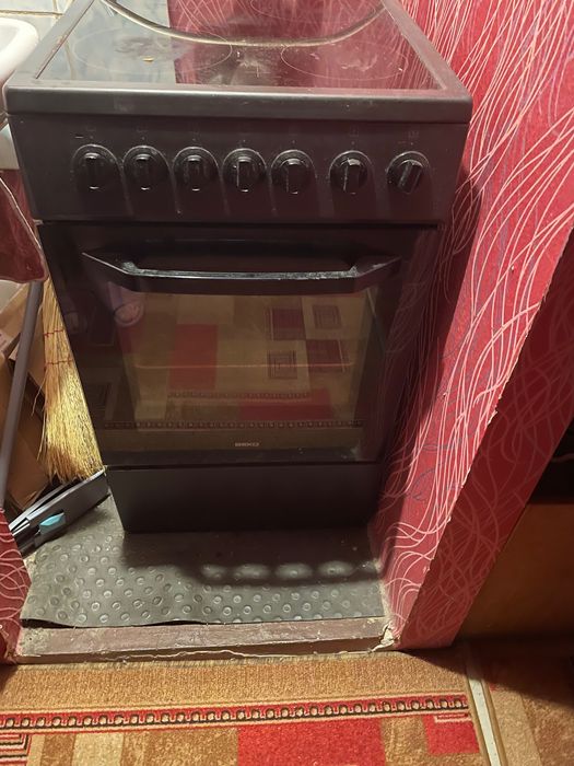 Продам плиту BEKO