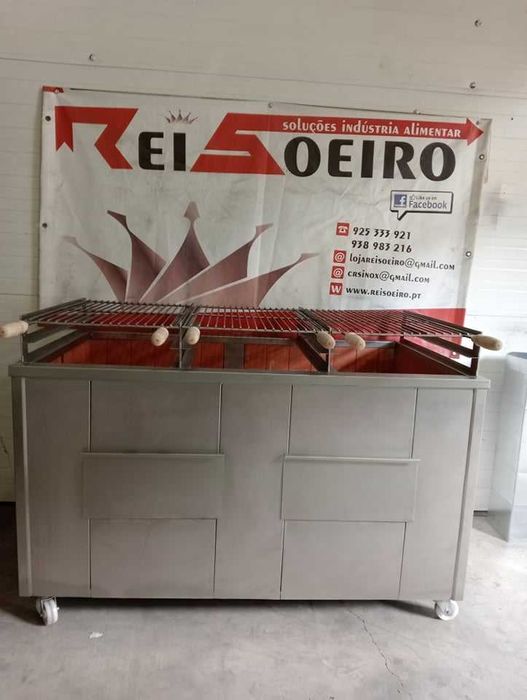 CHURRASQUEIRA INOX A CARVÃO (1500x900x950mm) - Valor c/ IVA