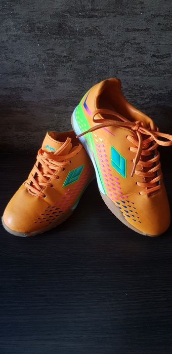 Футзалки , бутсы