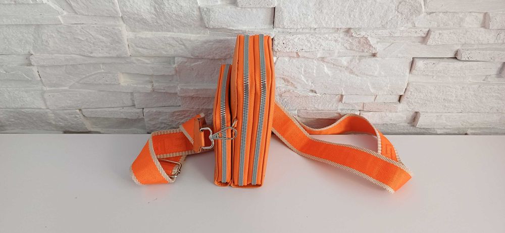 Torba przez ramię PRADA  18x11x6 cm.