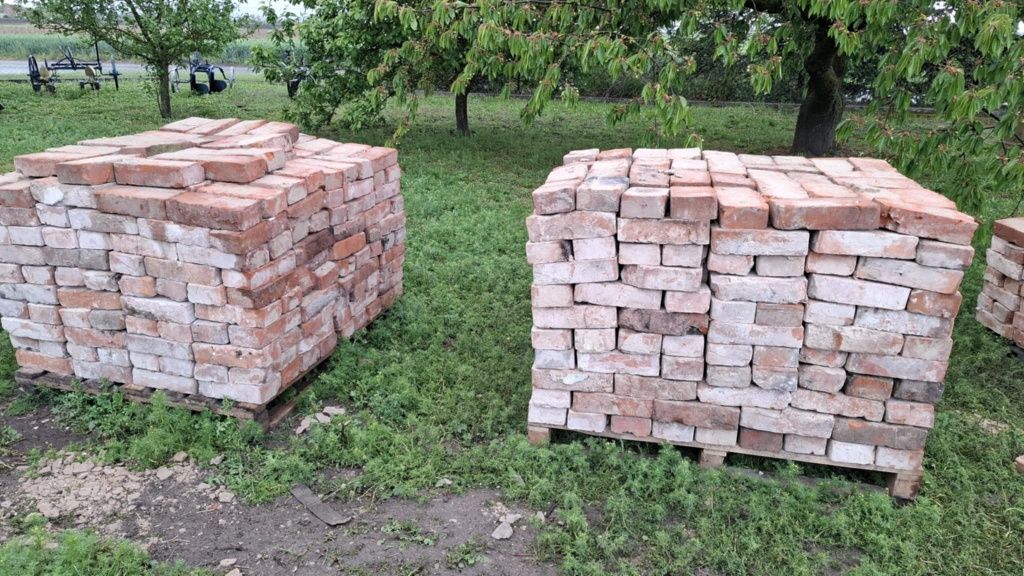 Cegła rozbiórkowa