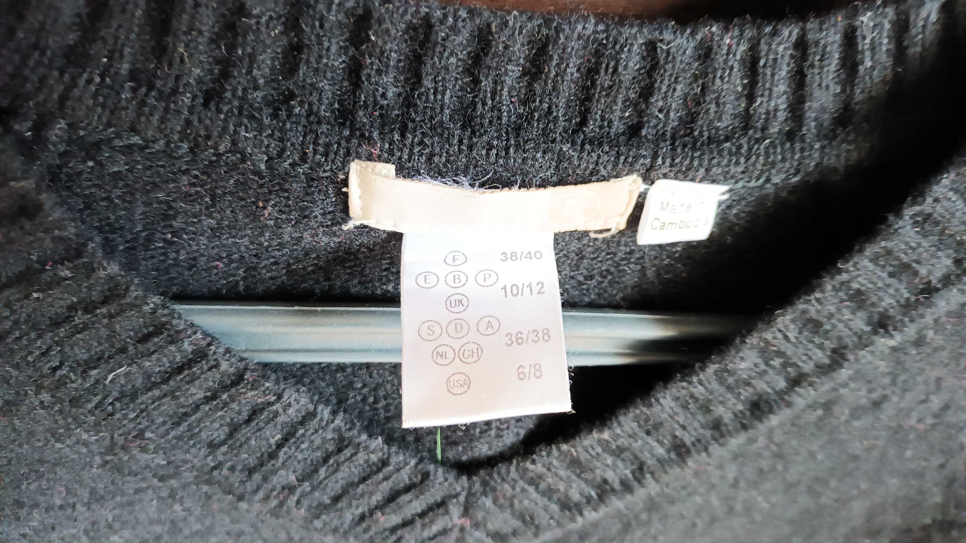 Pullover em preto