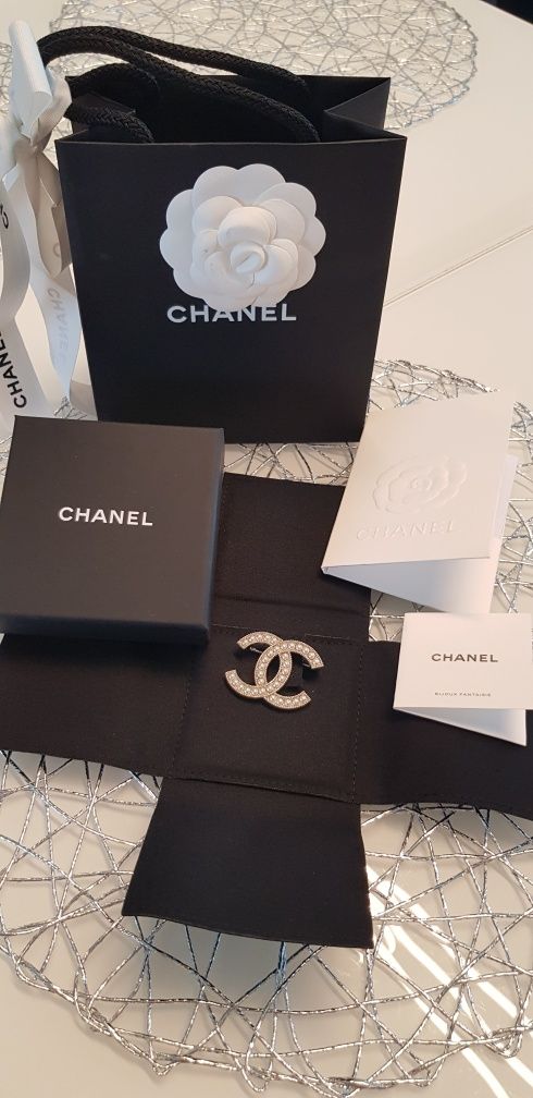 Broszka Chanel nowa oryginał prezent na święta